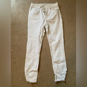 Brand new white jeans for sale! Never worn!